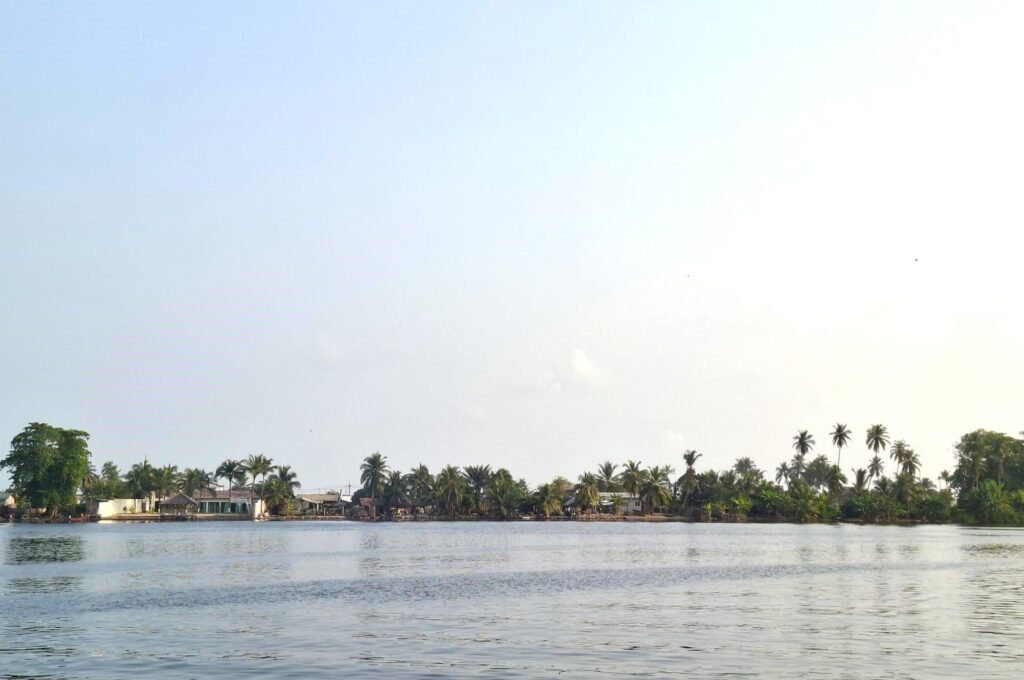 Assinie-Côte d’Ivoire-Plages-de-rêve-et-activités-clés-que-faire-que-visiter