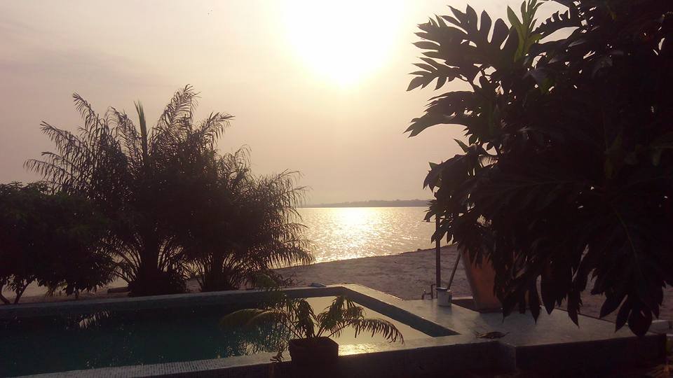 Assinie-Côte d’Ivoire-Plages-de-rêve-et-activités-clés-parc-national-iles-ehotiles-hotel-villa-tiba