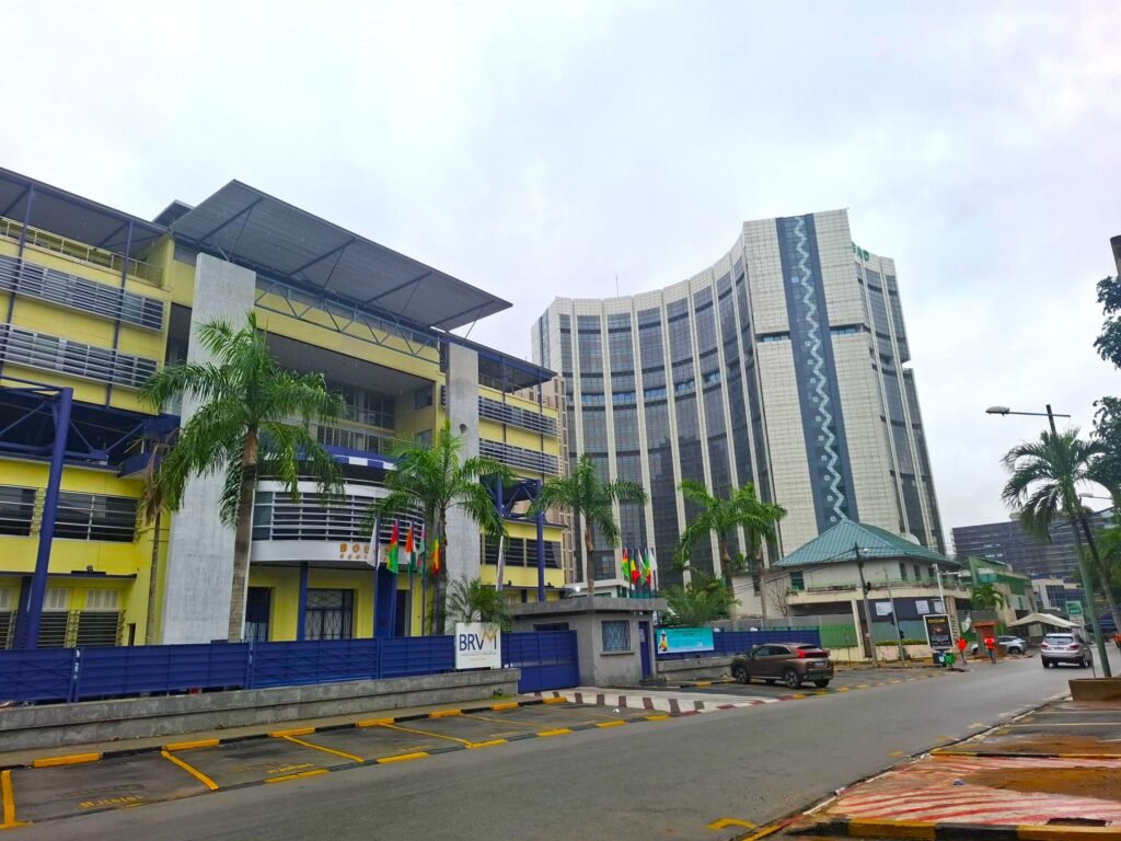 Emploi-en-Côte d'Ivoire-comment-trouver-un-job-innovation-agricole-bourse-regionale-valeurs Emploi-en-Côte d'Ivoire-comment-trouver-un-job-innovation-agricole-bourse-regionale-valeurs