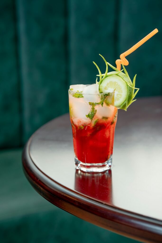 Jus-de-bissap-recette-traditionnelle-et-bienfaits-préparation-mojito