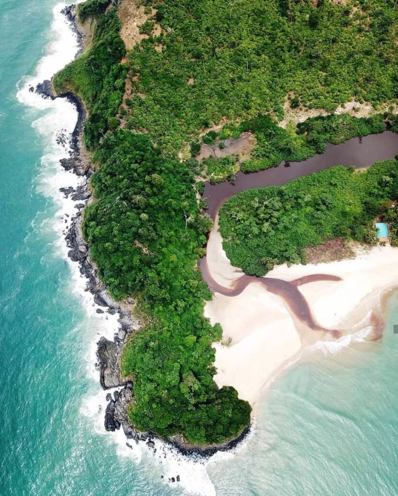 Surf-Côte-d’Ivoire-spots-incontournables-guide-essentiel-monogaga