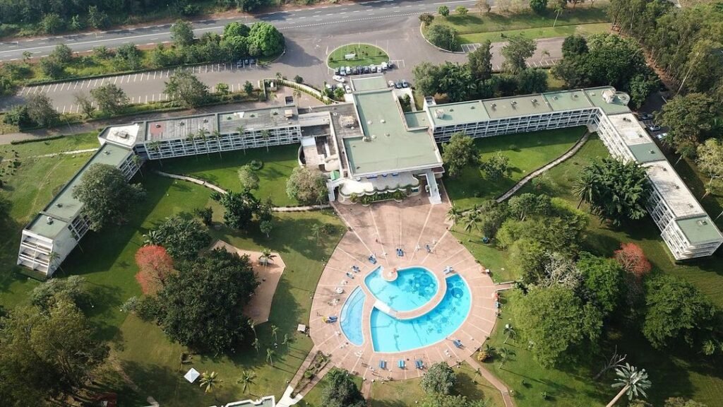 Yamoussoukro-voyage-au-cœur-d’une-ville-unique-hotel-president Yamoussoukro-voyage-au-cœur-d’une-ville-unique-hotel-president