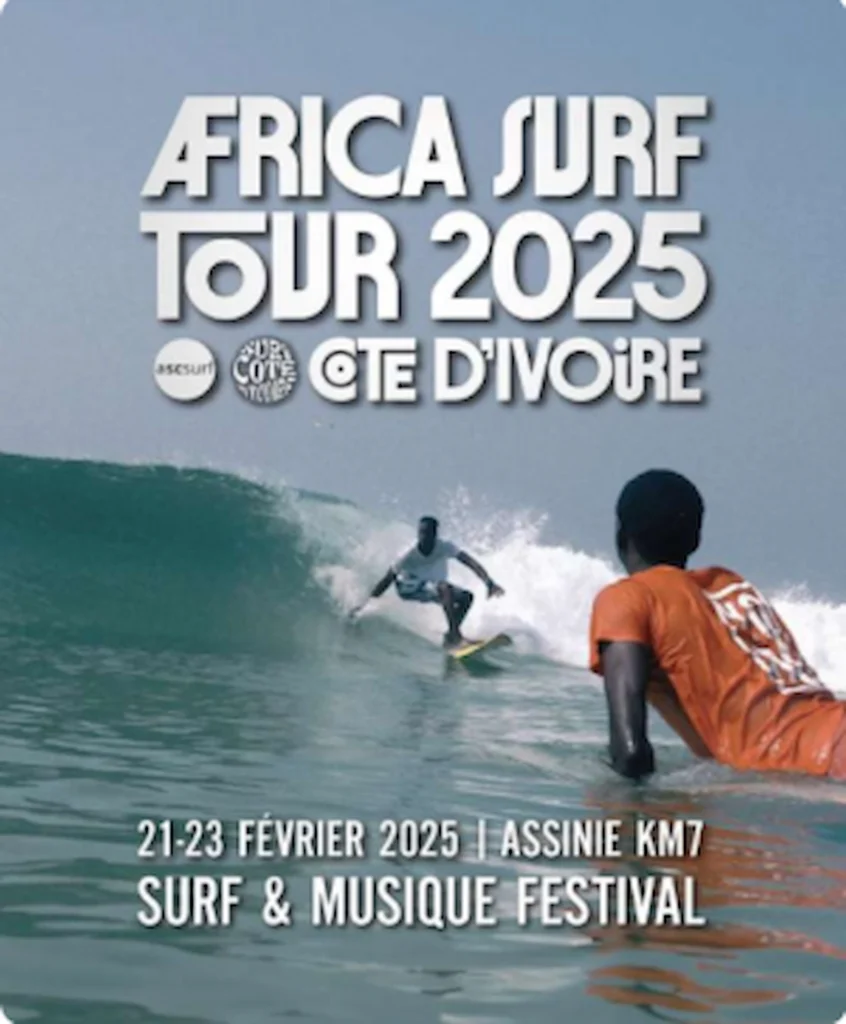 Affiche de l’Africa Surf Tour 2025 en Côte d’Ivoire, montrant un surfeur face à une grande vague avec le titre de l’événement.