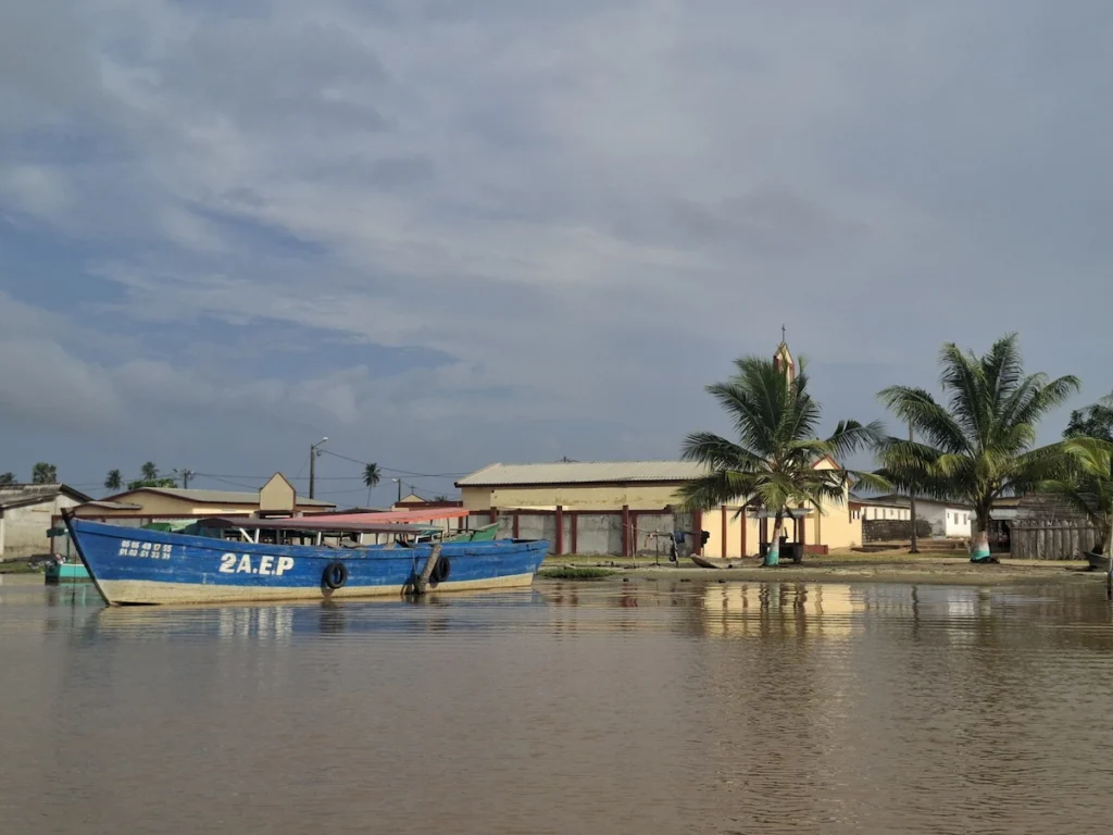 Assinie-Côte d’Ivoire-Plages-de-rêve-et-activités-clés-vue-assinie-france Vue d'Assinie France