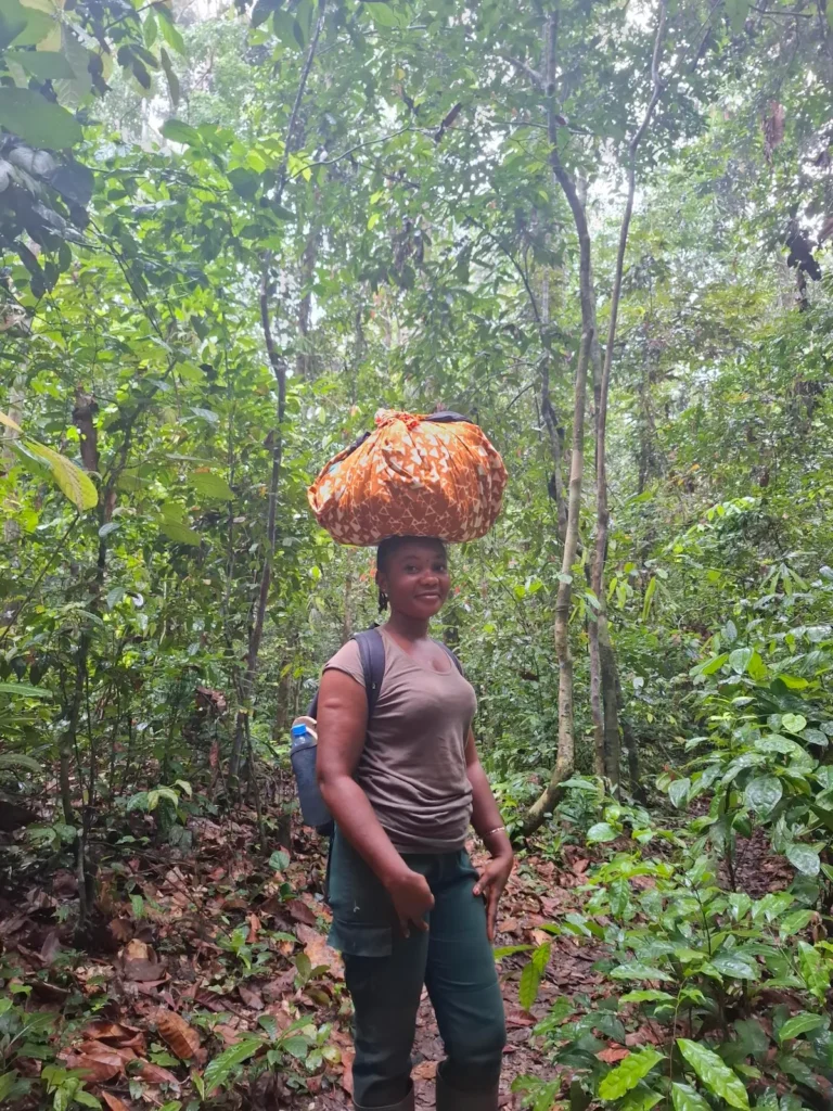 Guide locale au Parc national de Tai