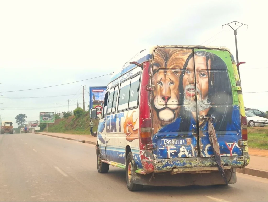 location-voiture-abidjan-gbaka