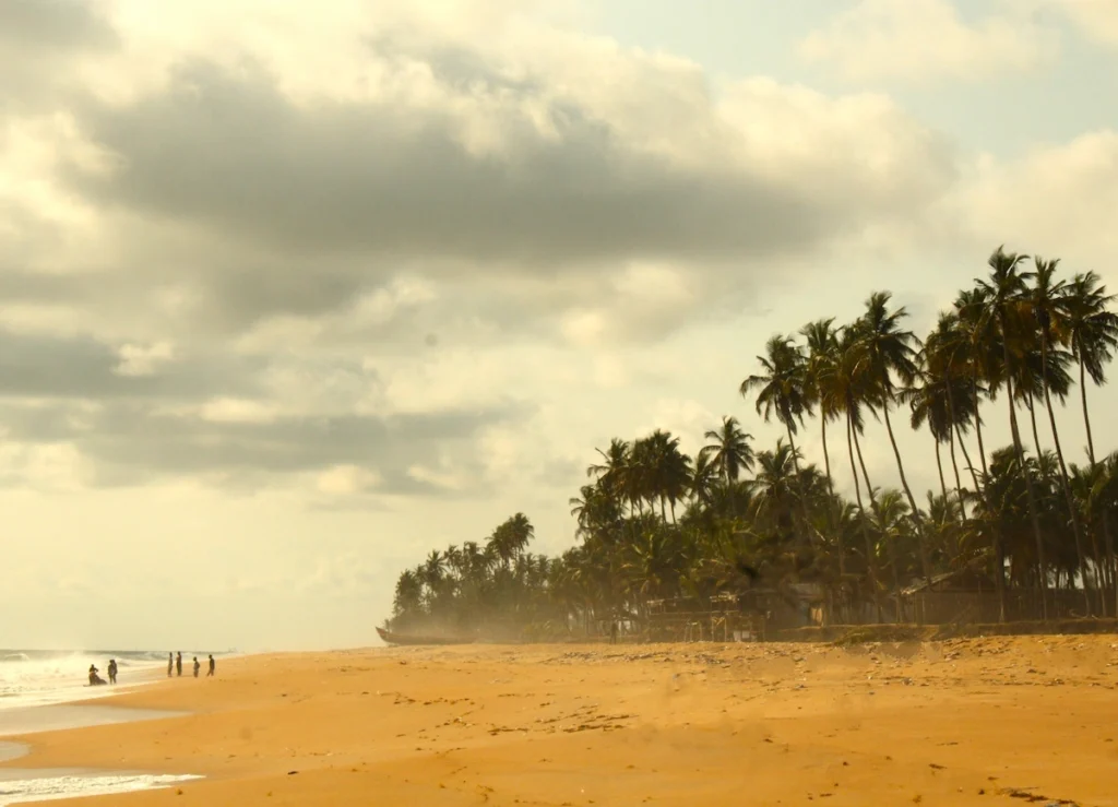 ou-dormir-grand-bassam-plage 