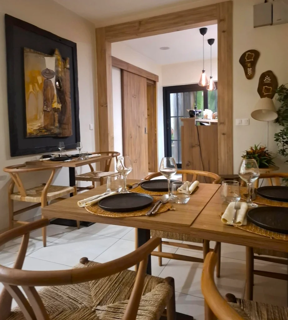 Talier Akan – espace chaleureux en intérieur Talier Akan à Abidjan, un espace chaleureux pour profiter d’une activité en intérieur.