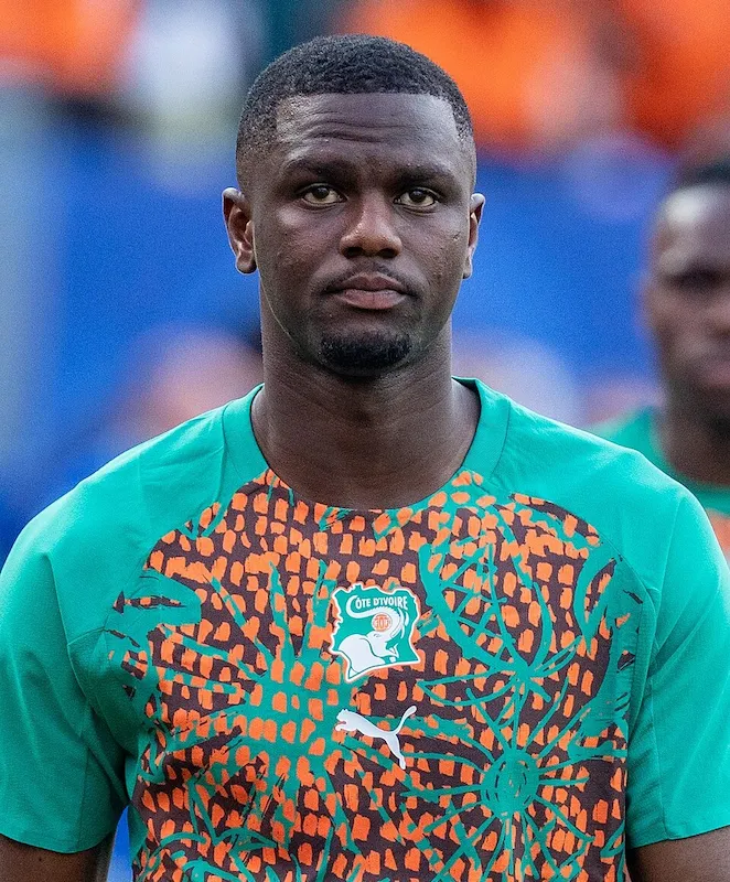 Portrait du défenseur ivoirien Ousmane Diomandé avec la sélection nationale de Côte d'Ivoire Ousmane Diomandé sous le maillot de la Côte d'Ivoire en 2026.